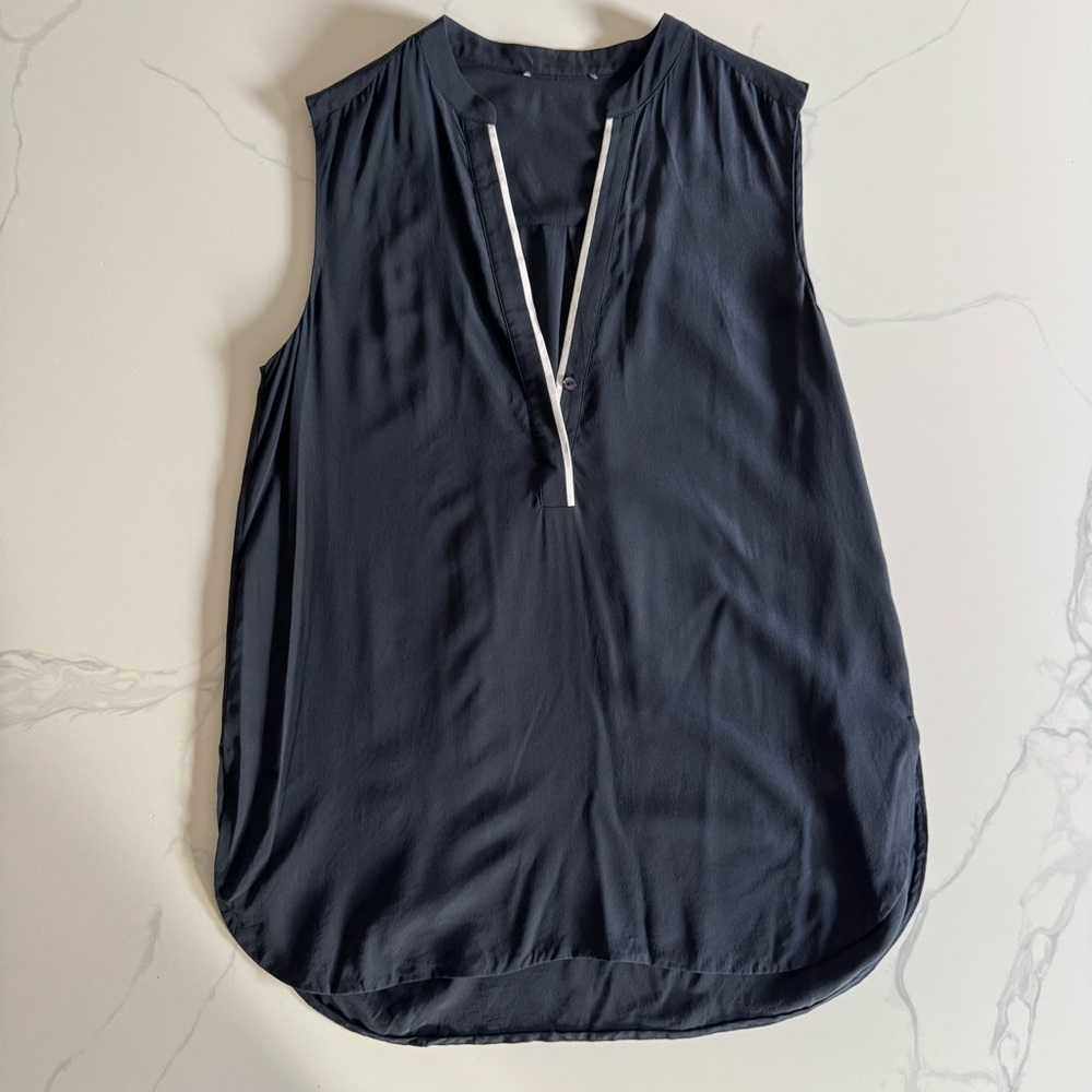 Vince - Silk Navy Sleeveless Blouse - SZ 6 - S/M